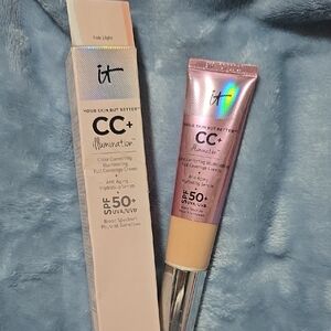 IT Cosmetics CC+ Illumination Cream - Fair Light